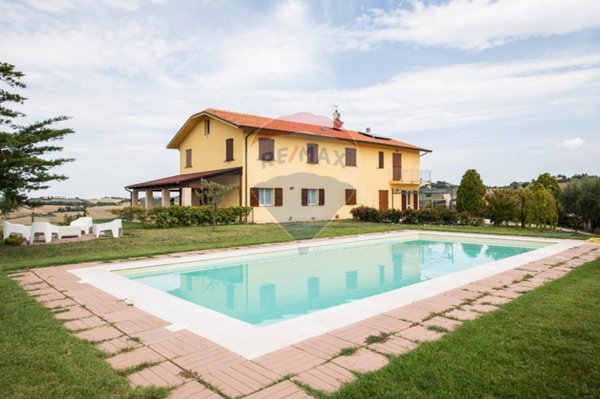 casa indipendente in vendita ad Ostra