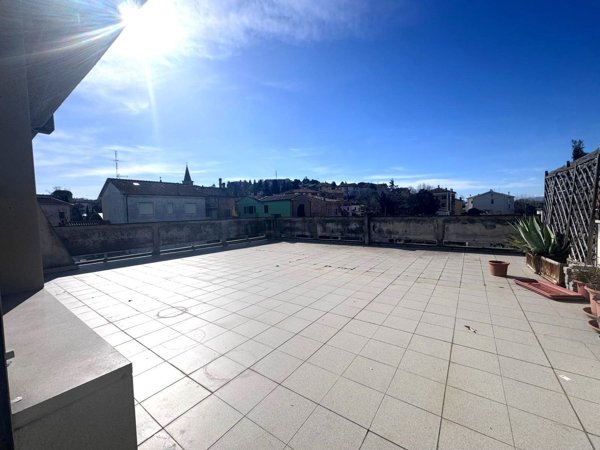 appartamento in vendita ad Ostra