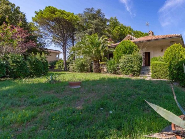 casa indipendente in vendita ad Ostra