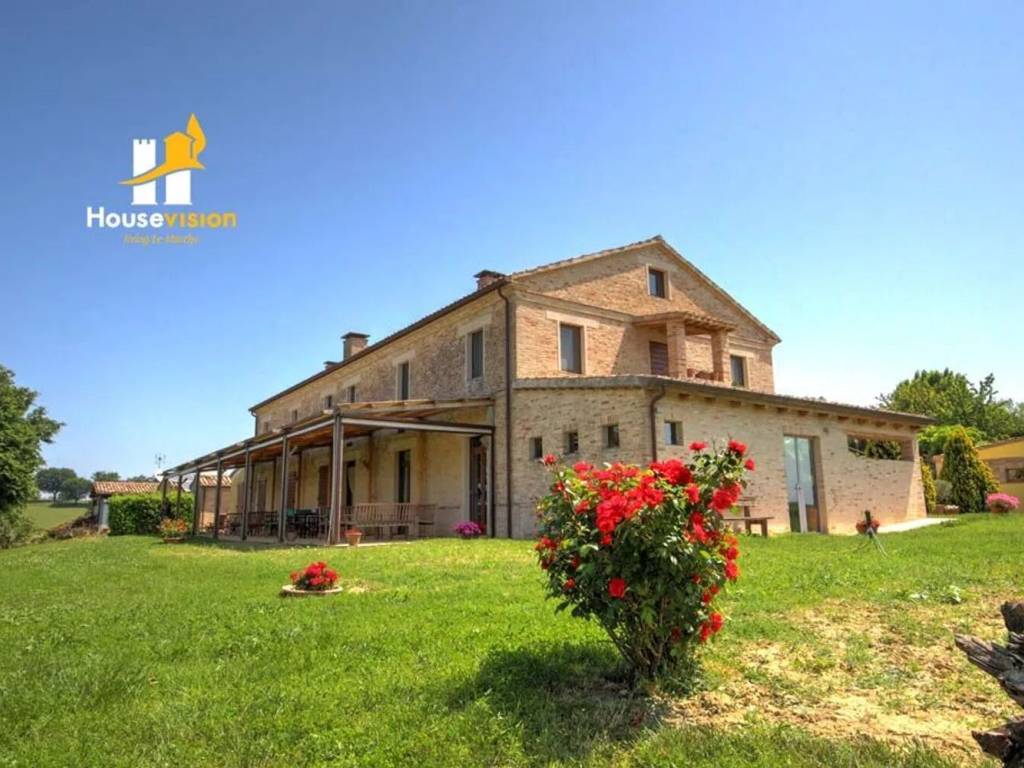 casa indipendente in vendita ad Ostra