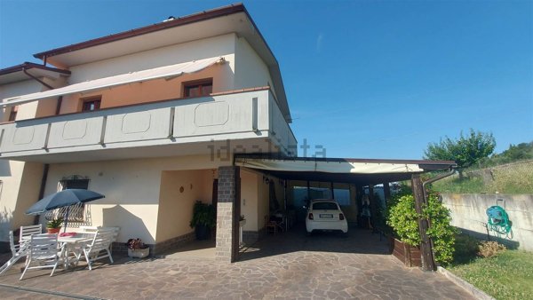 casa indipendente in vendita ad Ostra