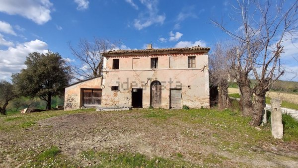 casa indipendente in vendita ad Ostra