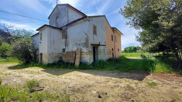 casa indipendente in vendita ad Ostra
