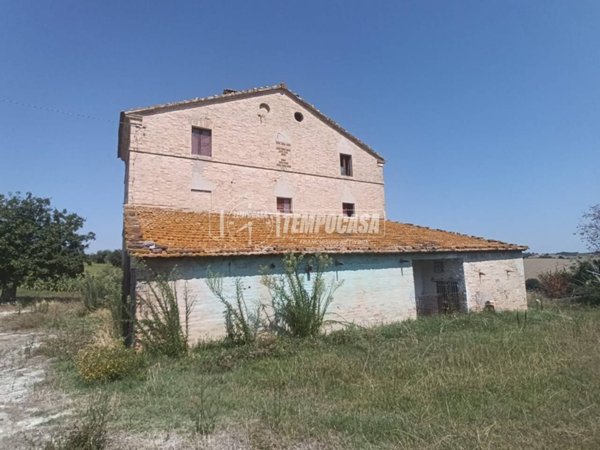 casa indipendente in vendita ad Ostra