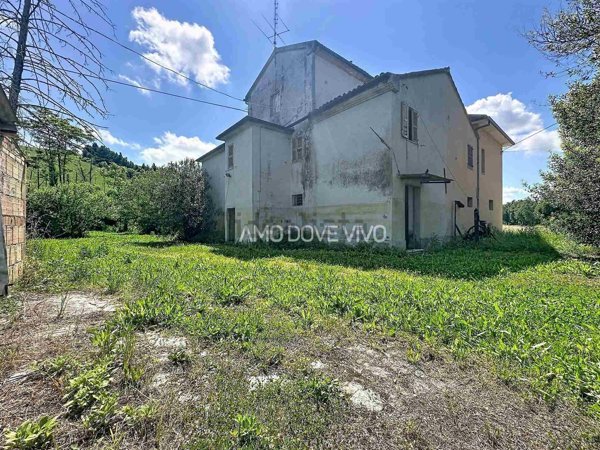 casa indipendente in vendita ad Ostra