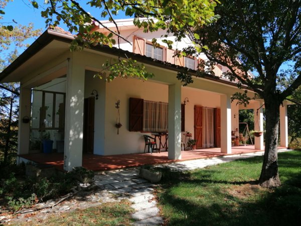 casa indipendente in vendita ad Ostra