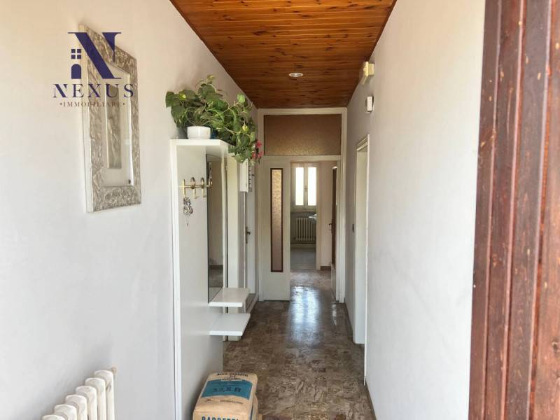 casa indipendente in vendita ad Ostra Vetere