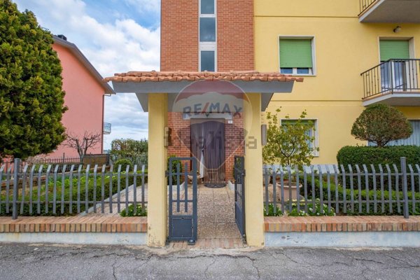 appartamento in vendita ad Ostra Vetere
