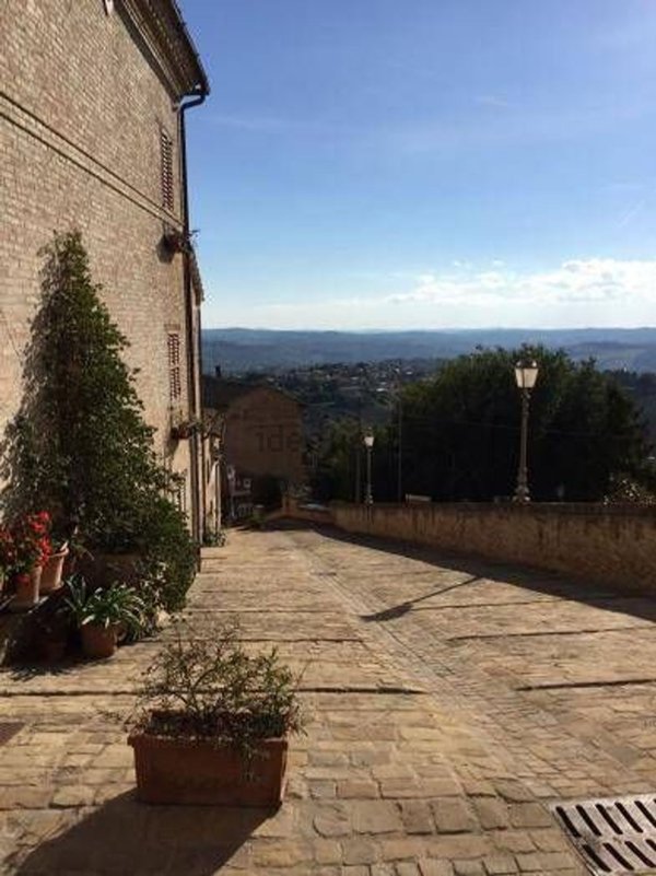 casa semindipendente in vendita ad Ostra Vetere