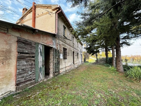 casa indipendente in vendita ad Ostra Vetere