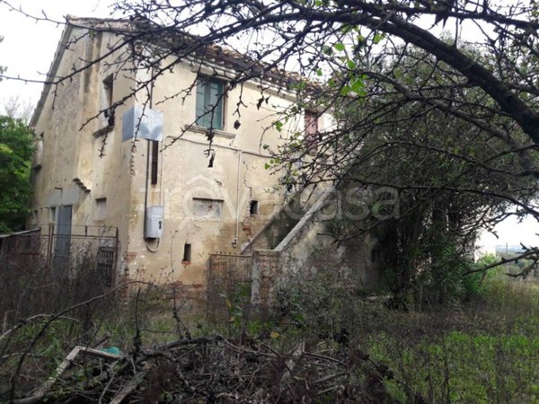 casa indipendente in vendita ad Ostra Vetere