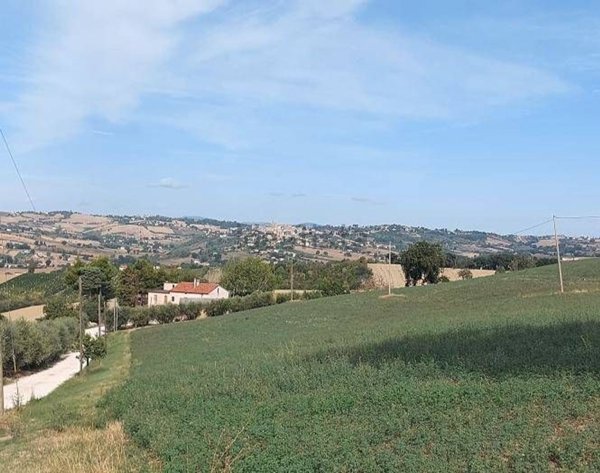 casale in vendita ad Ostra Vetere