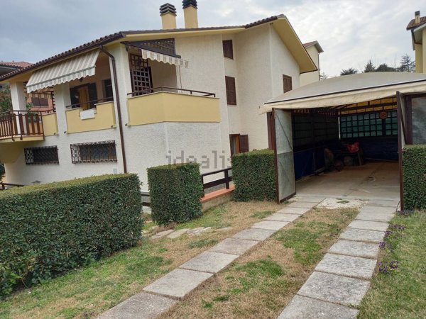 casa indipendente in vendita ad Ostra Vetere in zona Pongelli