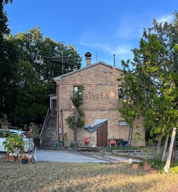 casale in vendita ad Ostra Vetere