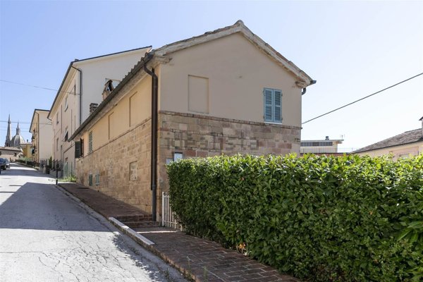 appartamento in vendita ad Ostra Vetere