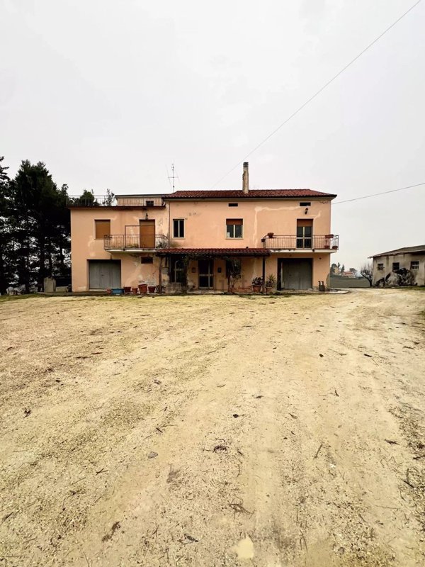 rudere in vendita ad Ostra Vetere in zona San Vito