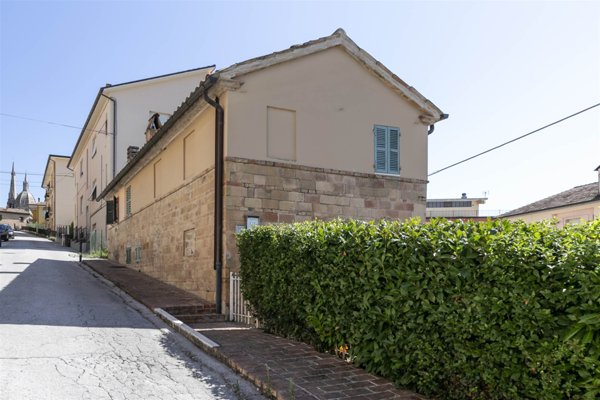 appartamento in vendita ad Ostra Vetere