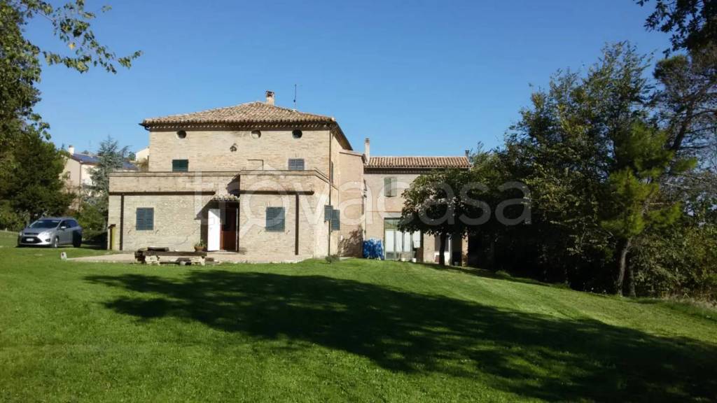 casa indipendente in vendita ad Ostra Vetere