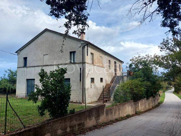 casa indipendente in vendita ad Ostra Vetere