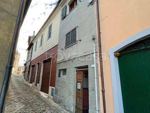 casa indipendente in vendita ad Ostra Vetere