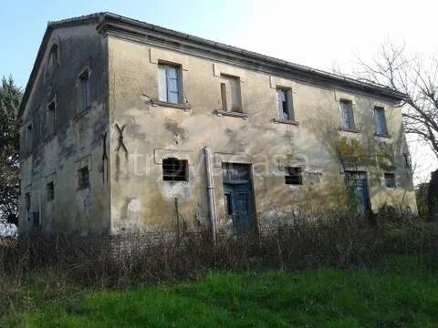 casa indipendente in vendita ad Ostra Vetere in zona Pescara