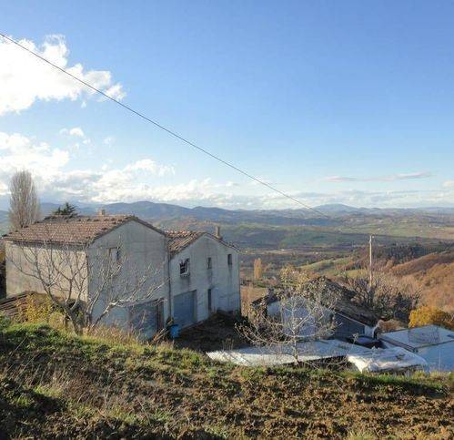 casa indipendente in vendita a Poggio San Marcello