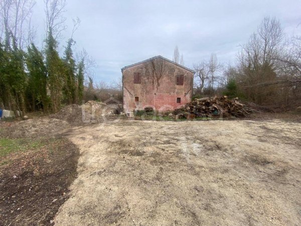 casa indipendente in vendita a Poggio San Marcello