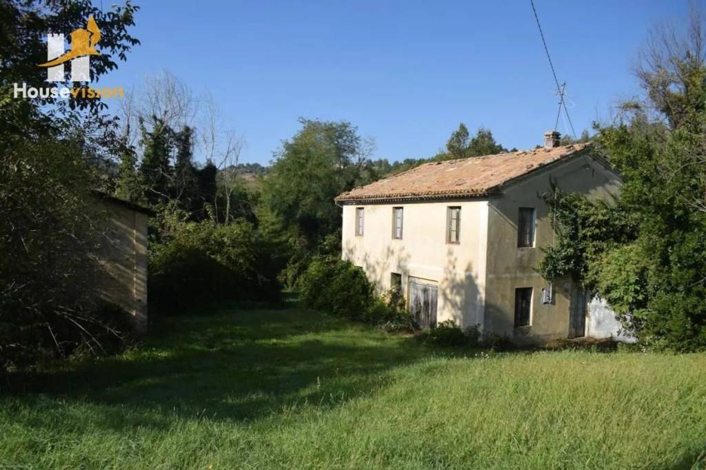 casa indipendente in vendita a Poggio San Marcello