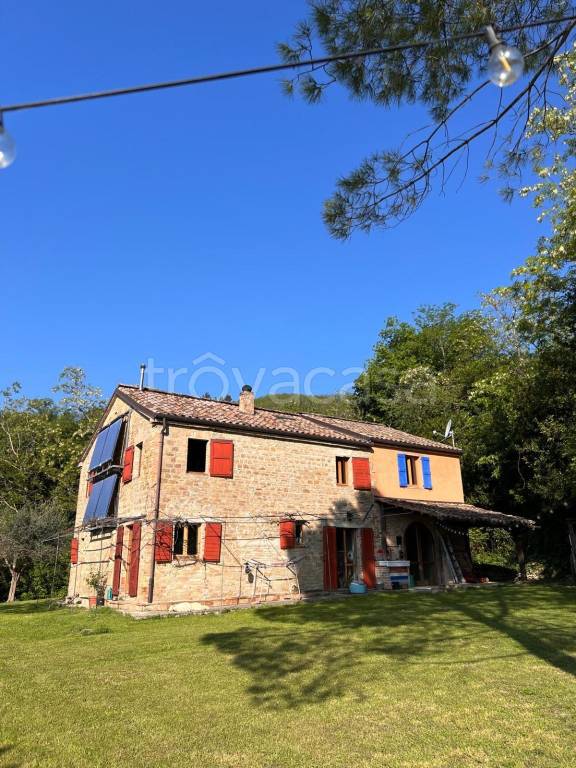 casa indipendente in vendita a Poggio San Marcello