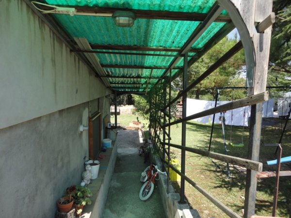 casa indipendente in vendita a Poggio San Marcello