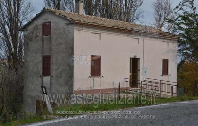 appartamento in vendita a Poggio San Marcello in zona Gioncare
