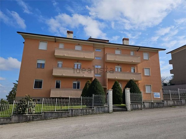 appartamento in vendita a Poggio San Marcello