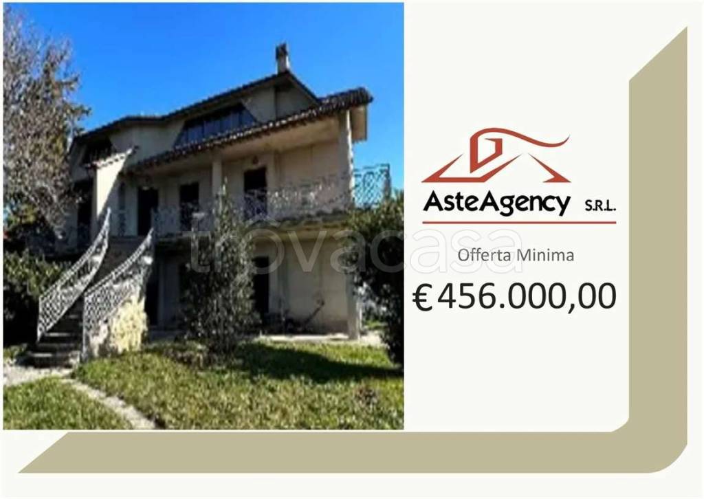 appartamento in vendita a Poggio San Marcello in zona Gioncare