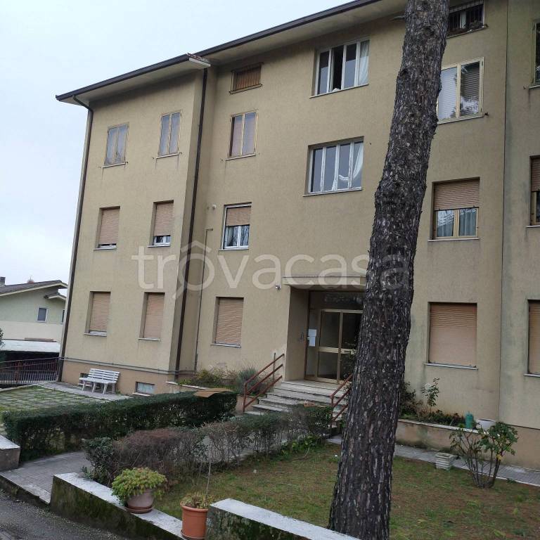 appartamento in vendita a Poggio San Marcello