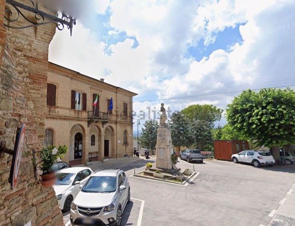 casa indipendente in vendita a Poggio San Marcello