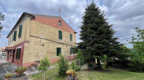 casa indipendente in vendita a Poggio San Marcello