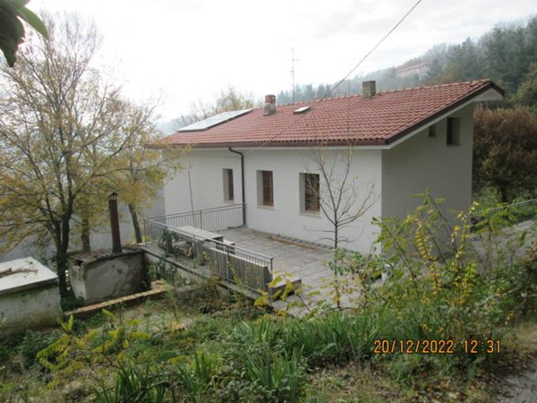 casa indipendente in vendita a Poggio San Marcello