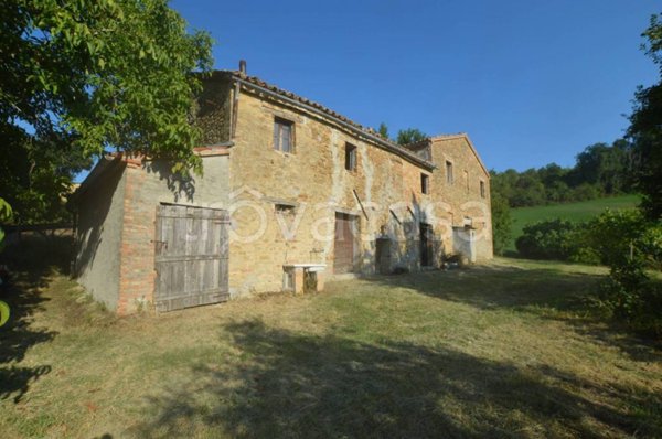 casa indipendente in vendita a Poggio San Marcello