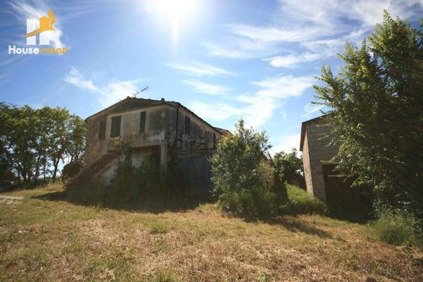 casa indipendente in vendita a Poggio San Marcello in zona Gioncare