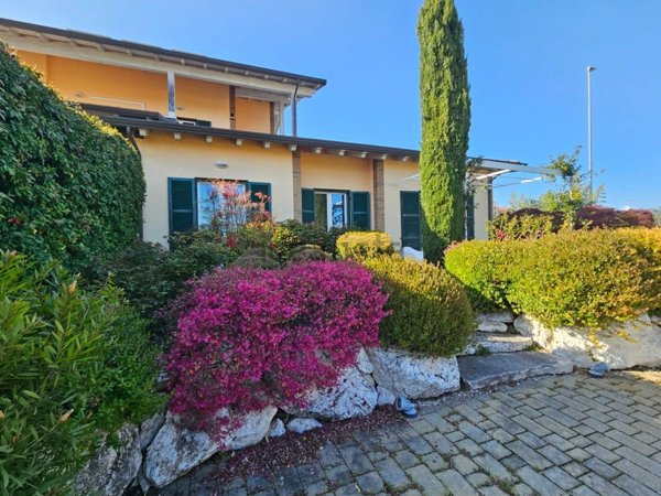 casa semindipendente in vendita a Polverigi