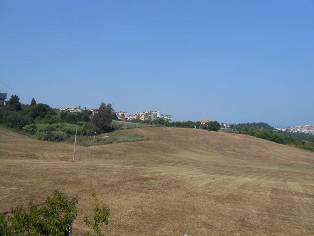 terreno edificabile in vendita a Polverigi in zona Rustico