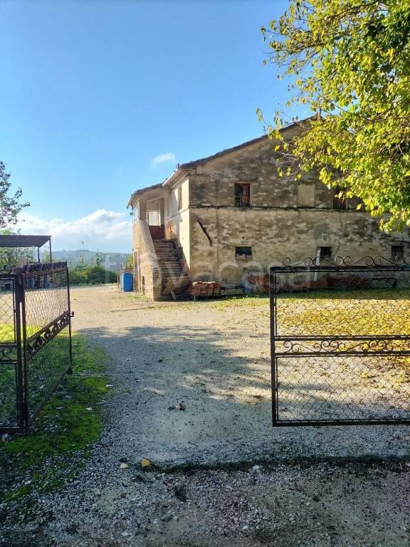 casa indipendente in vendita a Polverigi in zona Rustico