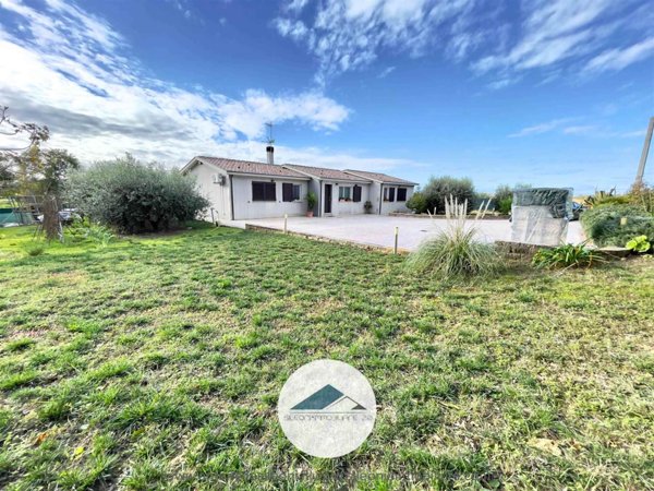 casa indipendente in vendita a Polverigi