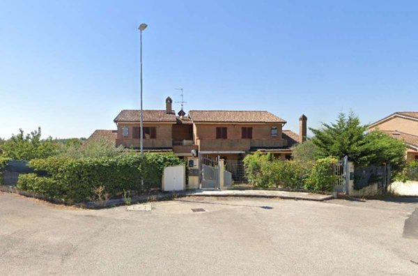 quadrivano in vendita a Polverigi in zona Rustico