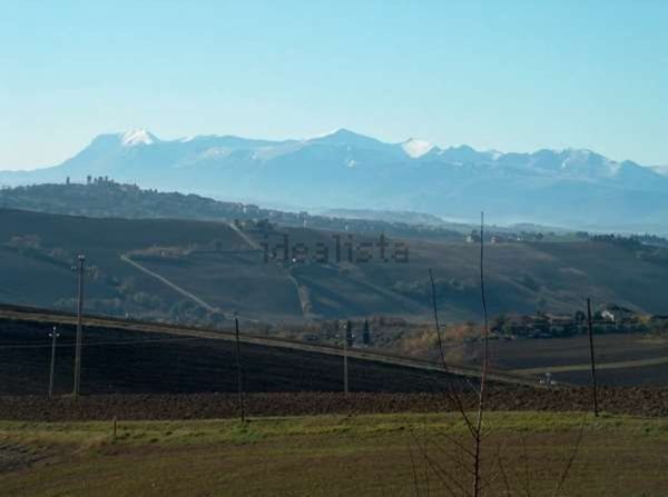 casale in vendita a Polverigi in zona Rustico