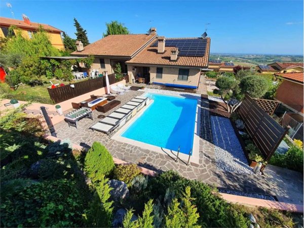 casa indipendente in vendita a Polverigi in zona Rustico