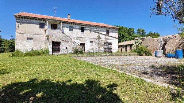 casale in vendita a Polverigi in zona Rustico