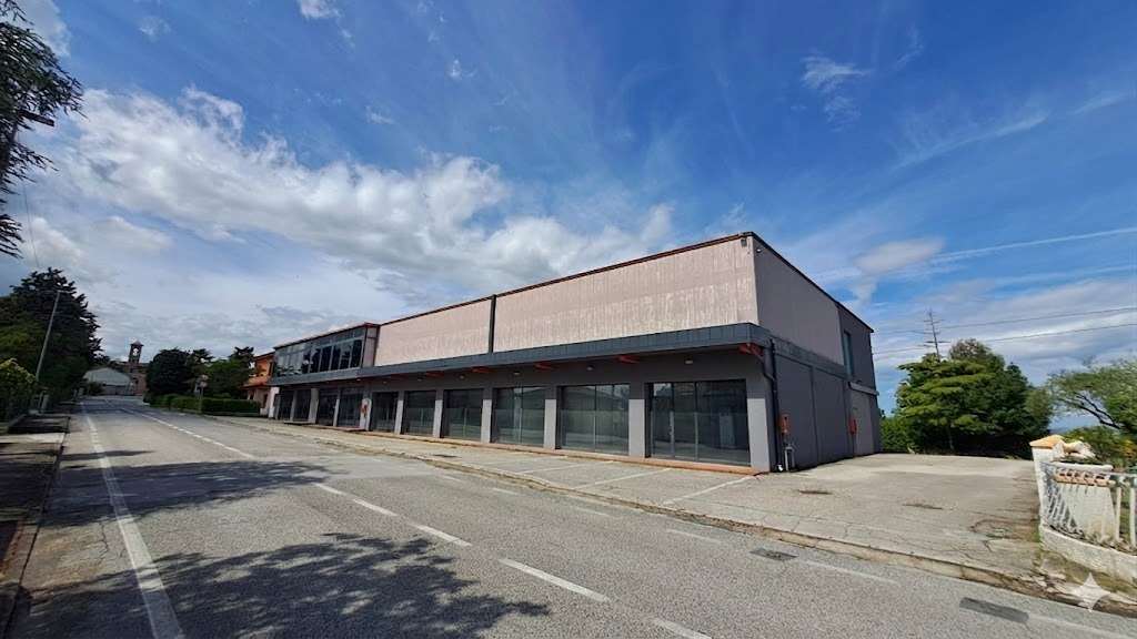 negozio in vendita a Polverigi in zona Rustico