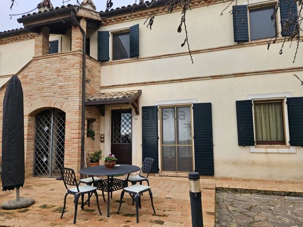 casa indipendente in vendita a Polverigi