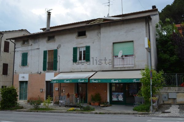 appartamento in vendita a Rosora in zona Angeli